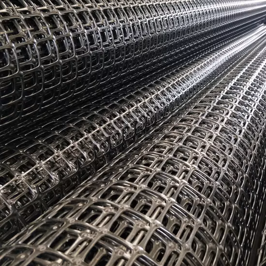 China Geomalla Price 20kn 30kn 40kn Grid Mesh Biaxial Polypropylene High Strength PP Plastic Geogrid for Road Reinforcement
